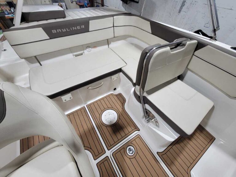 2018 Bayliner VR5 US-BLBX2258I718 [photo 35]